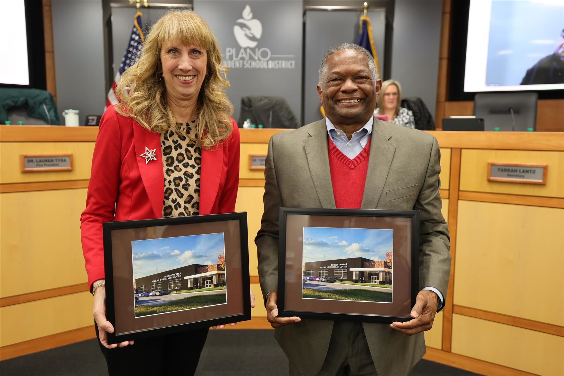 Image of retired Plano ISD Superintendent Sara Bonser and Community Services Coordinator James Thomas III.