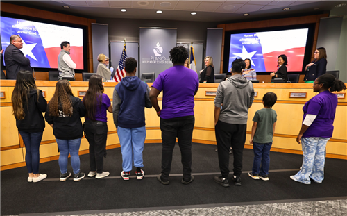 Plano ISD Regional Day School for the Deaf program performing the pledge of allegiance 