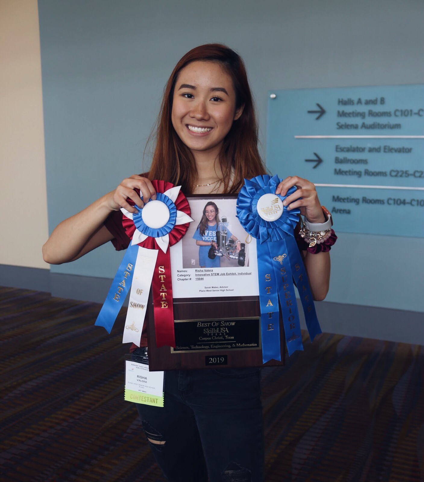 Best of Show winner with ribbons 