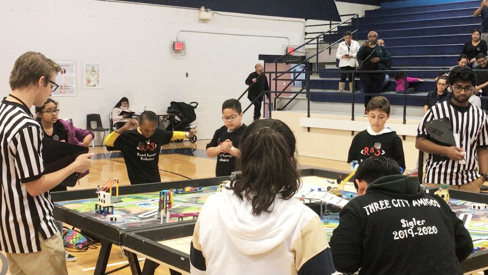 Sigler Robotic teams in action 
